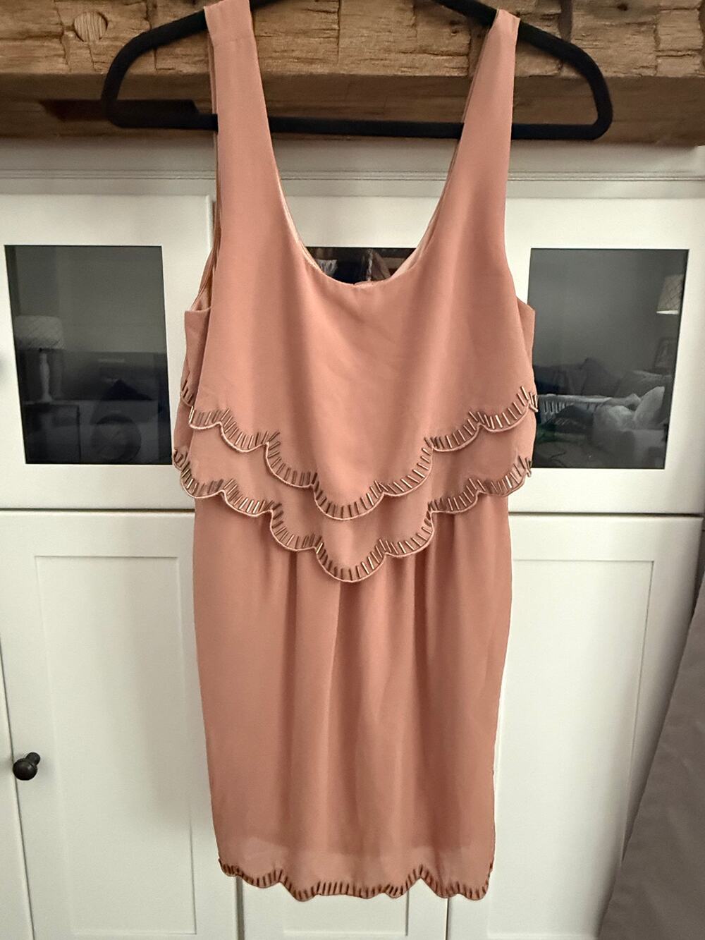 GB Gianni Bini Blush Pink Tiered Beaded Scallop Mini Dress Sz S Sleeveless